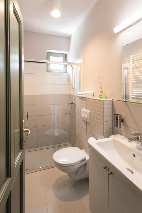Villa Oliva Boutique Rooms Zamárdi Exteriör bild